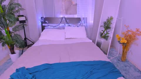 Snapshot of bat_laughing_bat chatting on 01/11/25, 02:09 Ask me online show from 01/11/25, 02:09