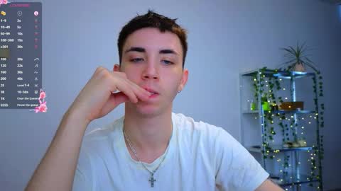 Snapshot of batarol0 chatting on 10/03/25, 11:29 mett online show from 10/03/25, 11:29