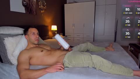 Snapshot of batboyrob chatting on 01/03/25, 07:07 Rob online show from 01/03/25, 07:07