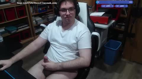 Snapshot of baterricky chatting on 11/27/25, 09:28 Ricky online show from 11/27/25, 09:28