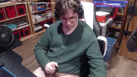 Snapshot of baterricky chatting on 12/16/25, 03:28 Ricky online show from 12/16/25, 03:28