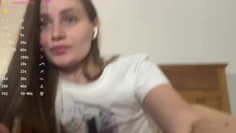 Snapshot of batewithkate chatting on 06/04/26, 11:27 Katrin online show from 06/04/26, 11:27