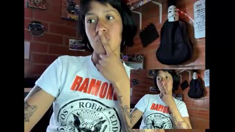 Snapshot of batkyrie chatting on 12/16/25, 09:53 batkyrie online show from 12/16/25, 09:53