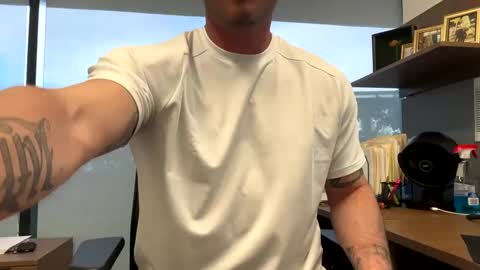 batman25326 online show from 01/16/25, 10:34