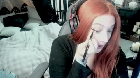 Audrey online show from 12/05/25, 06:33