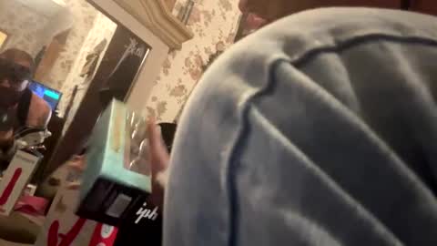 Snapshot of battlewolfxx chatting on 01/03/25, 11:23 battlewolfxx online show from 01/03/25, 11:23