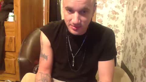 Snapshot of battlewolfxx chatting on 01/16/25, 03:02 battlewolfxx online show from 01/16/25, 03:02