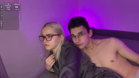 Max and Bella online show from 01/16/26, 01:59