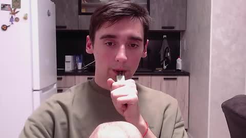 Snapshot of baxterss chatting on 02/15/25, 10:52 BAXTER online show from 02/15/25, 10:52