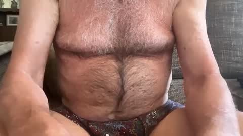 Snapshot of baykiwi54 chatting on 02/23/25, 11:47 baykiwi54 online show from 02/23/25, 11:47