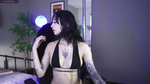 BAYONETTA DOLL  online show from 12/18/25, 12:33