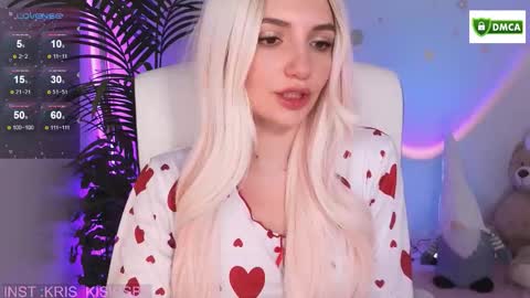 Snapshot of bb_cute1 chatting on 12/15/25, 08:18 Kris online show from 12/15/25, 08:18