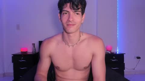 Valentino online show from 01/19/25, 12:28