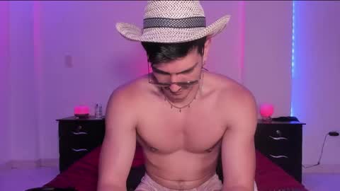 Valentino online show from 02/22/25, 12:38