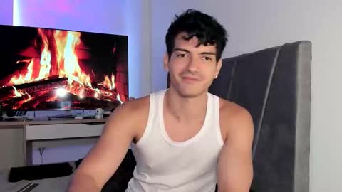 Valentino online show from 10/19/25, 09:15