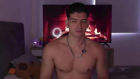 Valentino online show from 03/06/26, 09:11