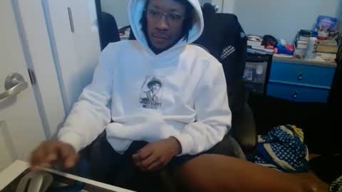 Snapshot of bbc_elrey chatting on 01/12/26, 04:56 Racks online show from 01/12/26, 04:56