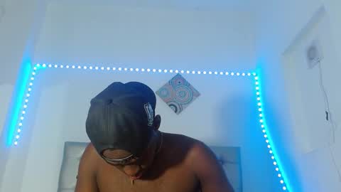 Andrew  online show from 11/20/25, 07:02