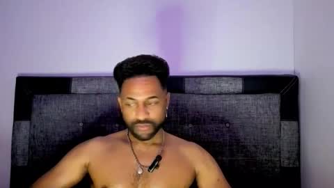 john online show from 11/12/25, 04:35