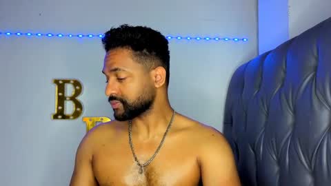 john online show from 04/25/26, 03:09