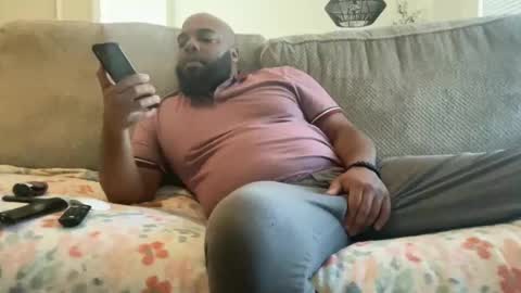 Snapshot of bbcfun44 chatting on 01/11/25, 08:32 Zaddy online show from 01/11/25, 08:32