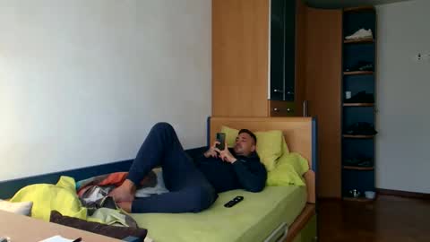 BB Namelezz online show from 10/23/25, 07:29