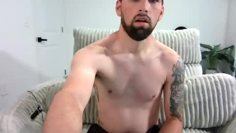 Snapshot of bbrandon21 chatting on 07/21/26, 01:35 bbrandon21 online show from 07/21/26, 01:35