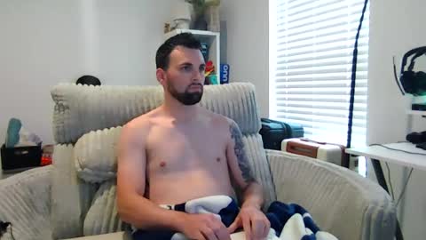 Snapshot of bbrandon21 chatting on 07/28/26, 04:05 bbrandon21 online show from 07/28/26, 04:05