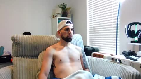 Snapshot of bbrandon21 chatting on 08/03/26, 01:49 bbrandon21 online show from 08/03/26, 01:49