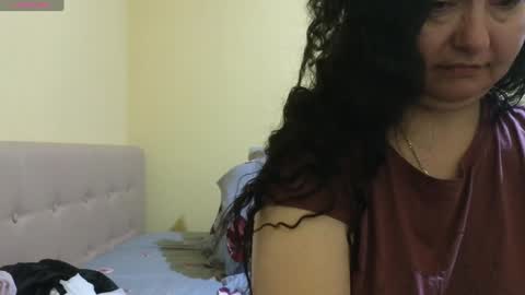 Snapshot of bbw_milf_4u chatting on 02/06/25, 06:40 Emma online show from 02/06/25, 06:40