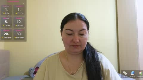 Snapshot of bbw_milf_4u chatting on 02/10/25, 11:25 Emma online show from 02/10/25, 11:25