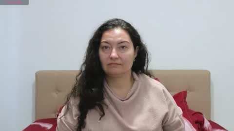 Snapshot of bbw_milf_4u chatting on 09/23/25, 05:43 Emma online show from 09/23/25, 05:43