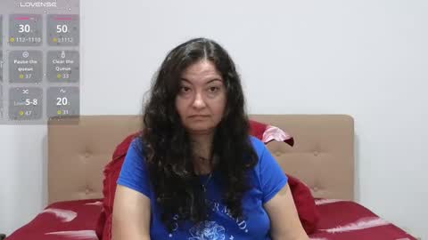 Snapshot of bbw_milf_4u chatting on 10/18/25, 08:26 Emma online show from 10/18/25, 08:26