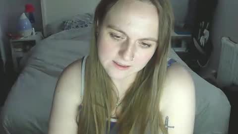 Snapshot of bbwbecca03 chatting on 02/17/25, 10:03 bbwbecca03 online show from 02/17/25, 10:03