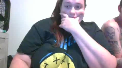 Snapshot of bbwdomqueen chatting on 10/11/25, 06:01 QuEen KeLs online show from 10/11/25, 06:01