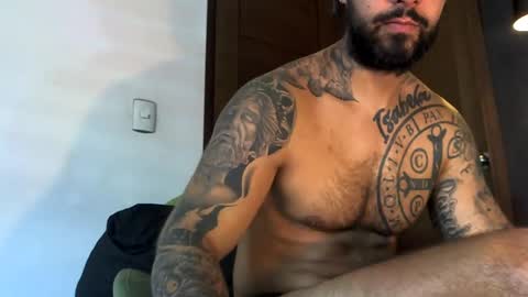 Snapshot of bby044 chatting on 12/04/24, 02:26 bby044 online show from 12/04/24, 02:26