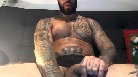 Snapshot of bby044 chatting on 12/24/24, 08:22 bby044 online show from 12/24/24, 08:22