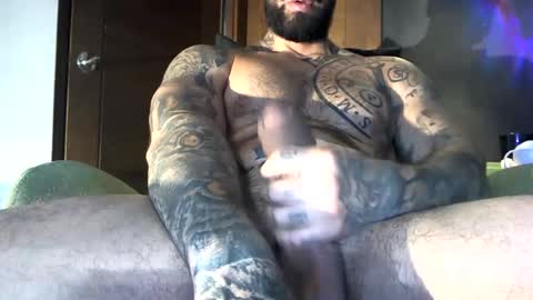 Snapshot of bby044 chatting on 01/14/25, 10:02 bby044 online show from 01/14/25, 10:02