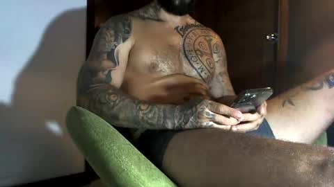 Snapshot of bby044 chatting on 02/20/25, 01:19 bby044 online show from 02/20/25, 01:19