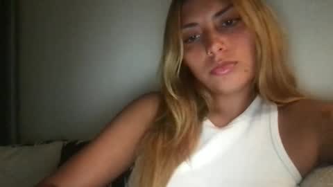 Snapshot of bbypiamia chatting on 05/22/26, 09:26 bbypiamia online show from 05/22/26, 09:26