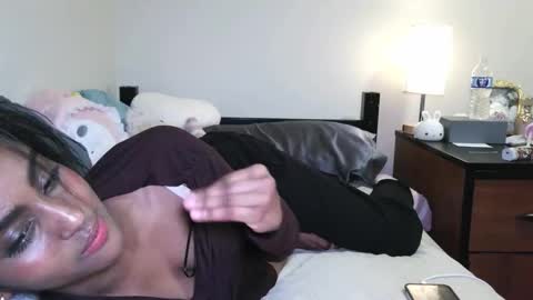 Snapshot of bbyrumi chatting on 12/15/25, 09:57 princessrumi online show from 12/15/25, 09:57