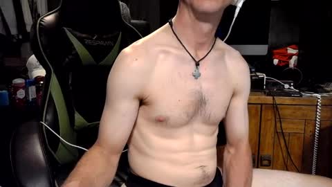 bchillin28 online show from 04/23/26, 01:51