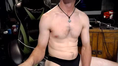 bchillin28 online show from 04/24/26, 04:48