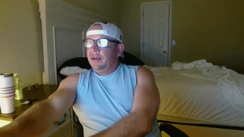 bdon1977 online show from 10/05/25, 03:27