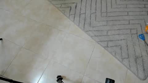 Meduza  online show from 10/04/25, 01:09