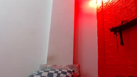 rever online show from 12/22/25, 02:30