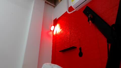 Snapshot of bdsmforever18 chatting on 07/21/26, 01:41 rever online show from 07/21/26, 01:41