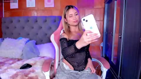 Kim . online show from 06/16/26, 09:50