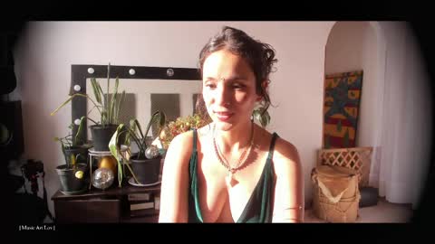 Snapshot of be_lov chatting on 05/16/26, 07:45 Call me Bells Next Stream on Wednesday Feb 26 online show from 05/16/26, 07:45
