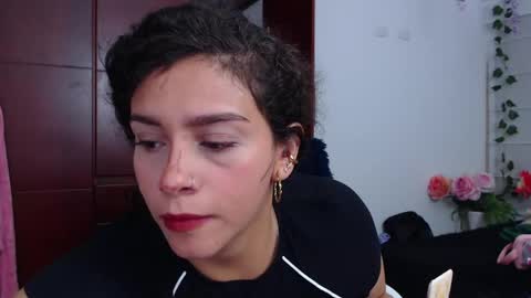 Sara  Juan online show from 06/01/26, 03:08